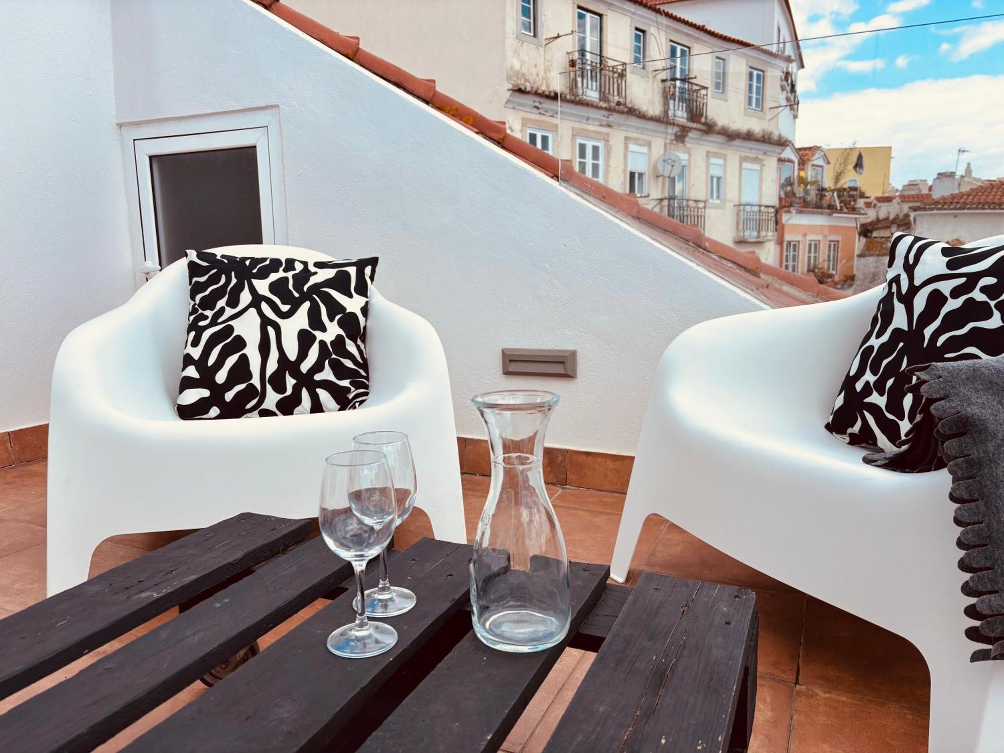 Cosy Alfama Hideout - With Rooftop Terrace Lisboa Eksteriør billede