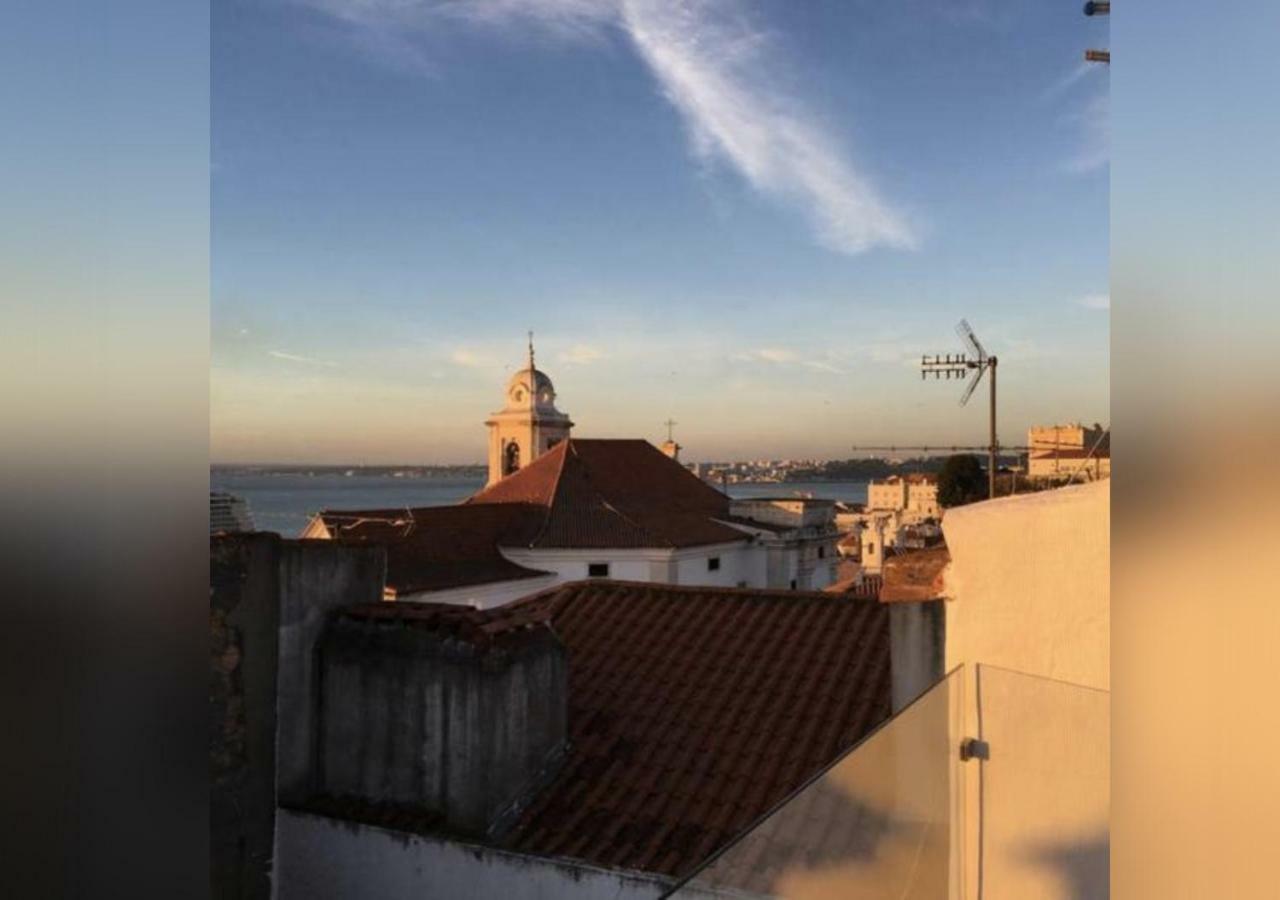 Cosy Alfama Hideout - With Rooftop Terrace Lisboa Eksteriør billede